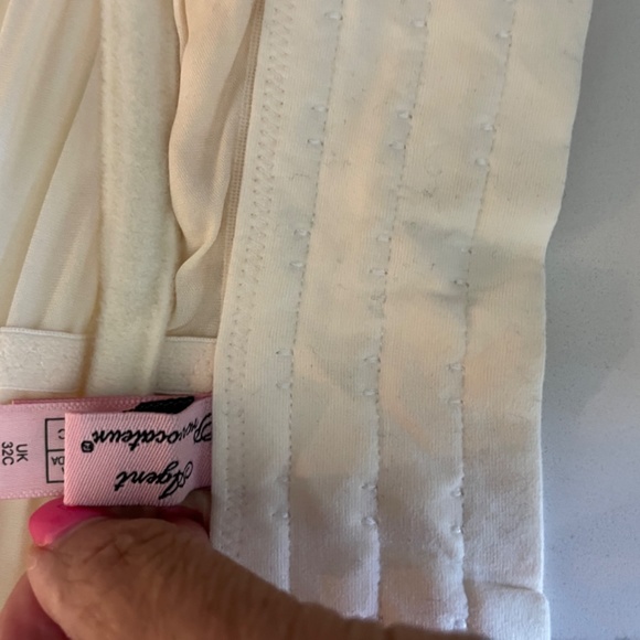 Agent Provocateur satin lace corset and panties - Picture 4 of 8